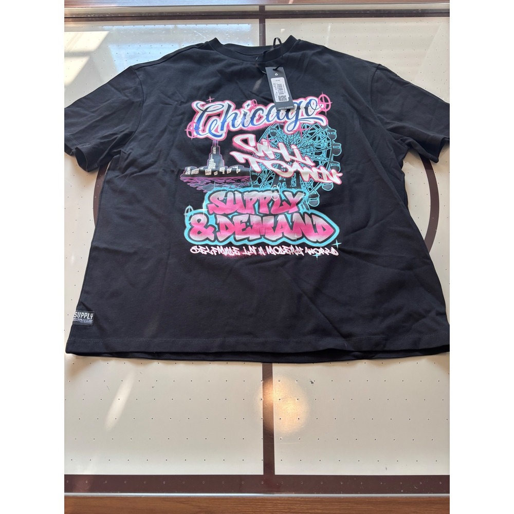 Supply & Demand Chicago Chi Town Graphic T-Shirt Mens Large Black SUM17366 NWT